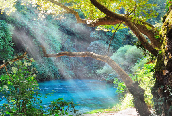 How to Create Light Rays in Photoshop